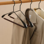 non slip wide shoulder pvc coated wire hanger for clothing